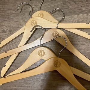 10 Lululemon Wooden Hangers Set